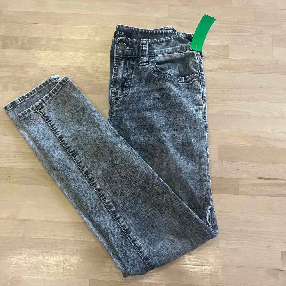 True Religion Size 29 Gray MENS Jeans